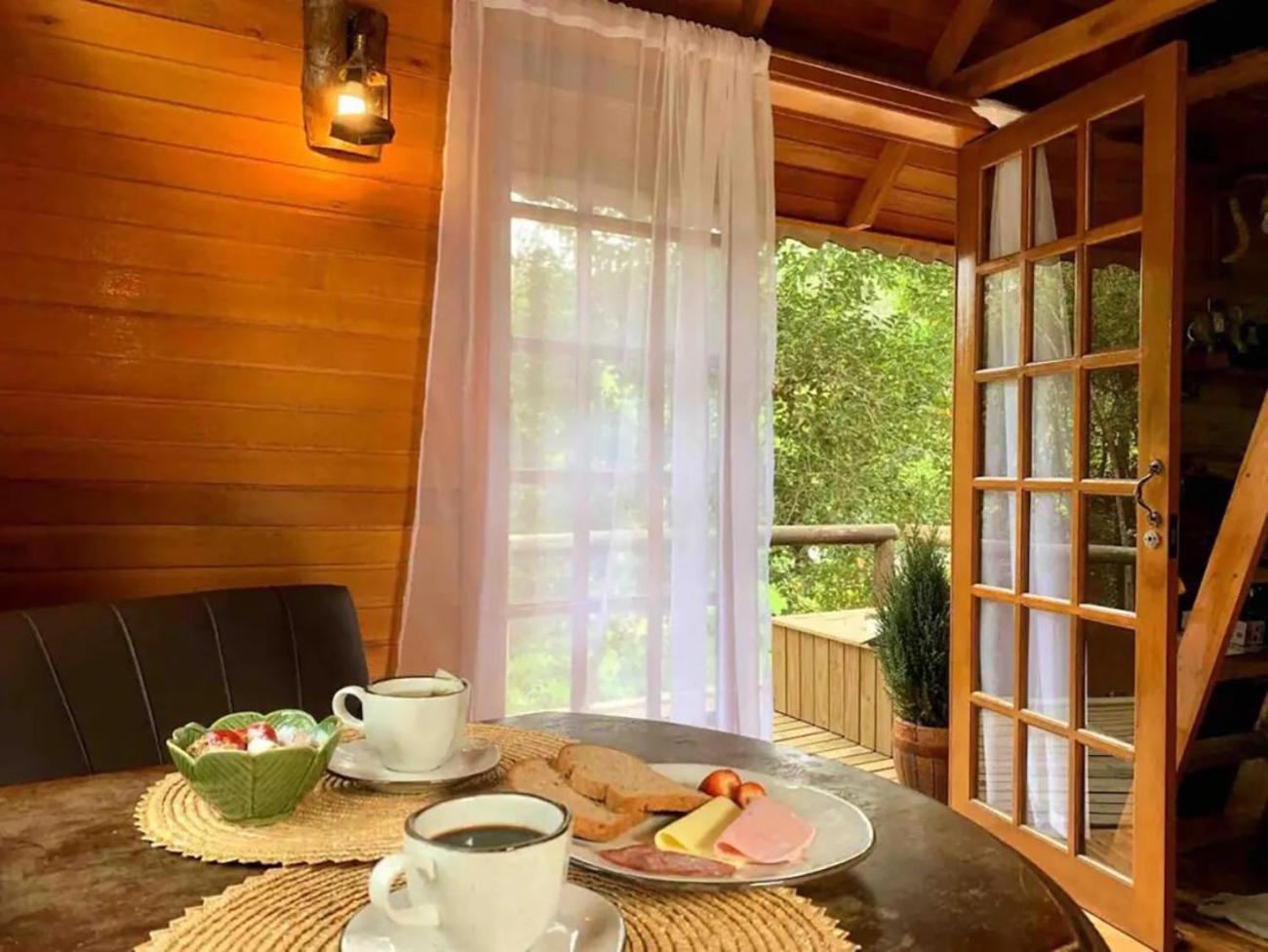 Casa Na Arvore Com Hidro, Piscina, Trilha, Cavalo Бенту-Гонсалвис Экстерьер фото